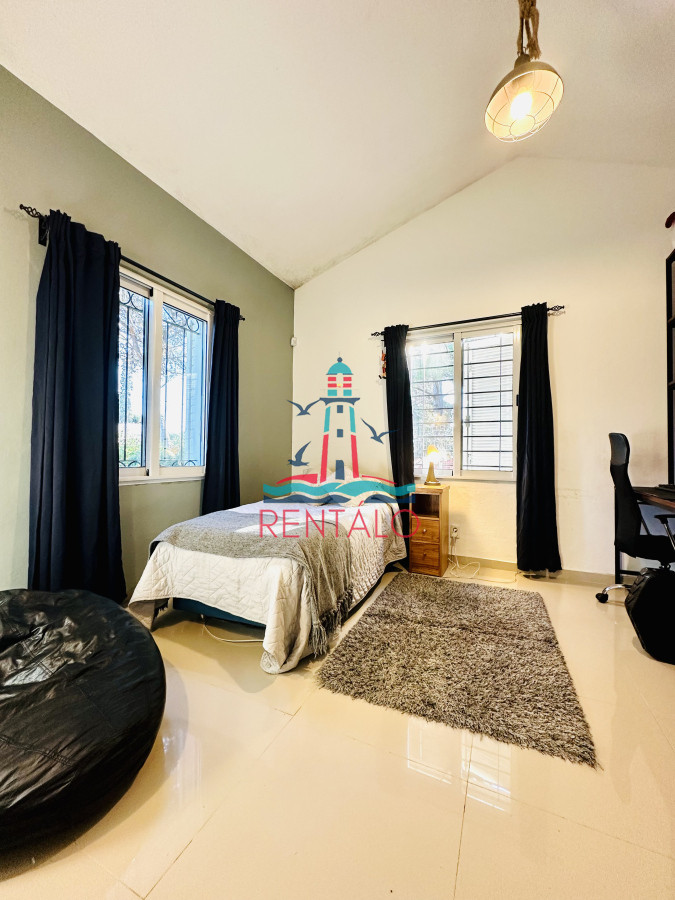 Casa ID.471 - Espectacular Casa Moderna de 5 Dormitorios con Piscina Climatizada en Alquiler de Temporada