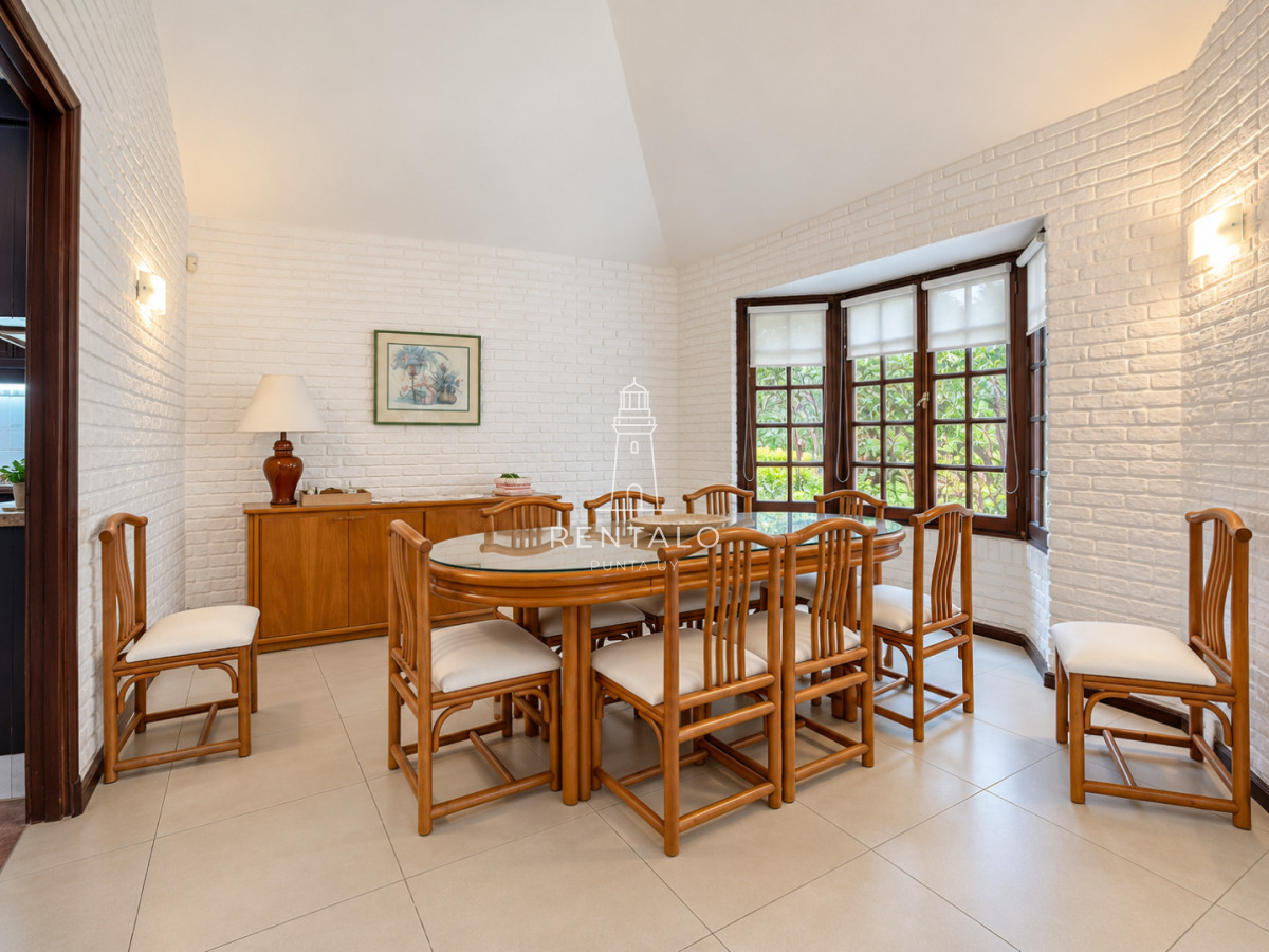 Casa ID.618 - Alquiler de casa en Punta del este 3 dormitorios 