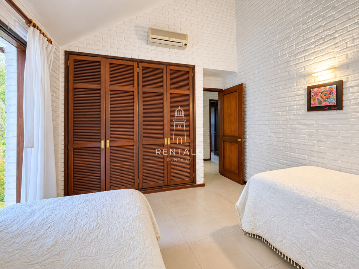 Casa ID.618 - Alquiler de casa en Punta del este 3 dormitorios 