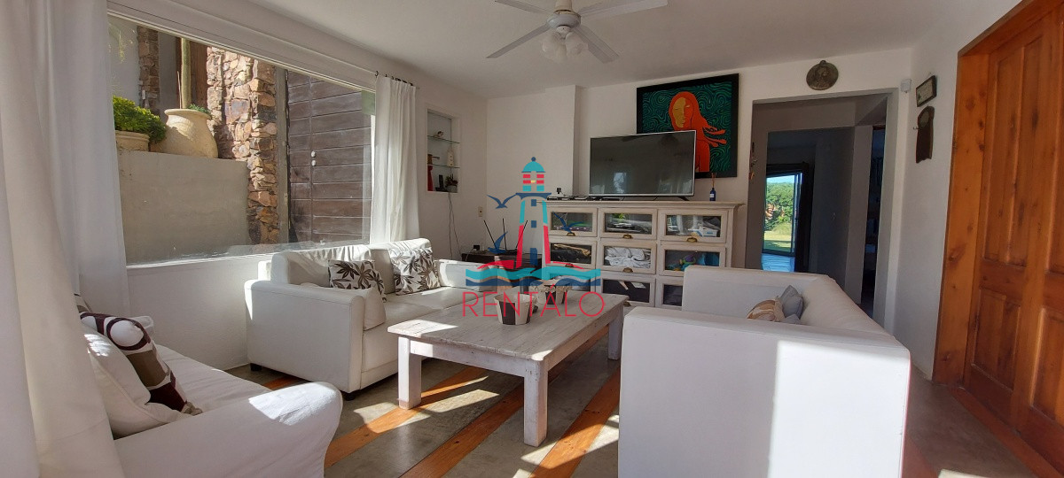 Casa ID.248 - Casa de 4 Dormitorios en Montoya, La Barra Punta del Este