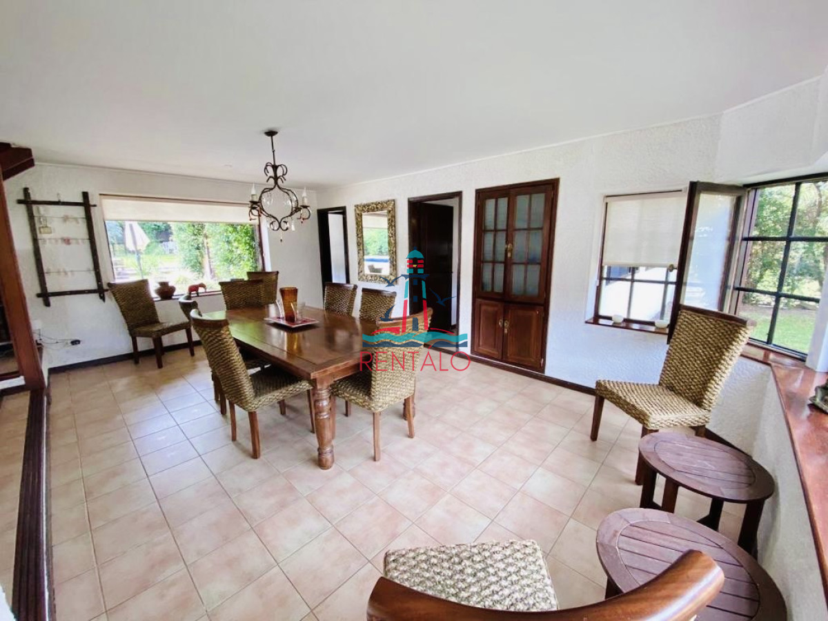 Casa ID.303 - Casa de 5 dormitorios en venta Punta del este 