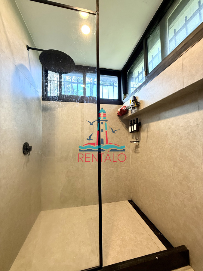 Casa ID.606 - Casa en alquiler de temporada con 4 suites más dependencia en 4500 m2 piscina y parrillero 