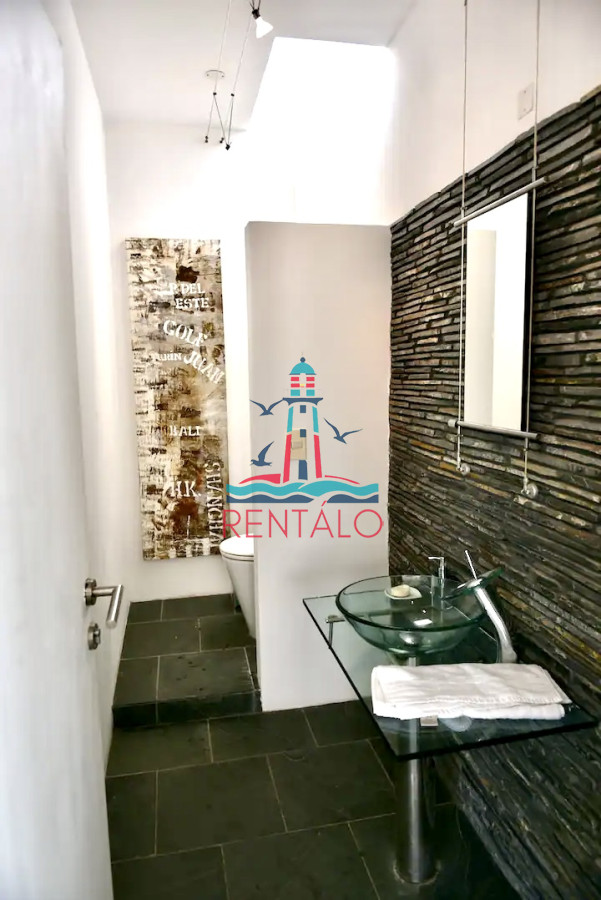 Casa ID.506 - Casa en alquiler en Manantiales punta del este 4 dormitorios con piscina