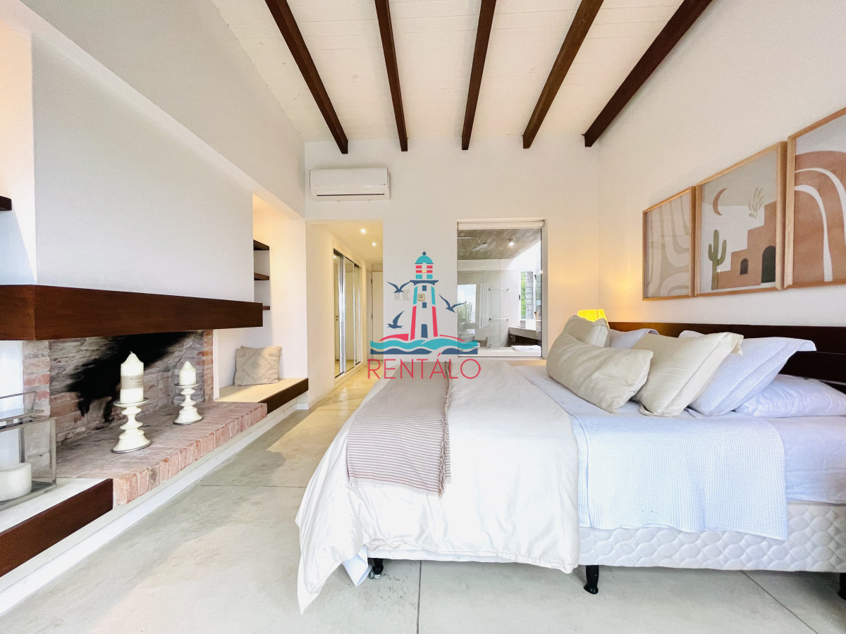 Casa ID.237 - Casa en venta de 5 Dormitorios en Manantiales, Punta del Este