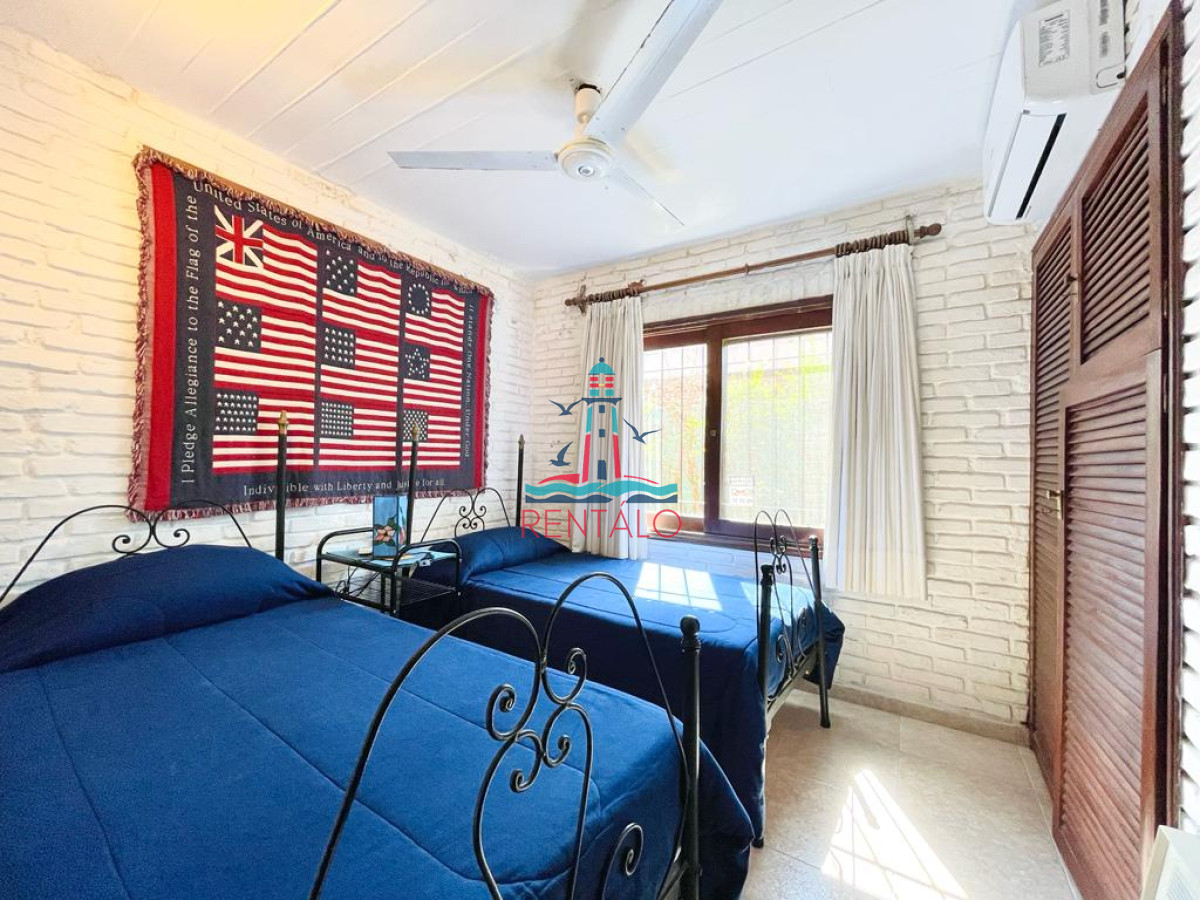 Casa ID.620 - Casa de 4 Dormitorios en Playa Mansa - Punta del Este