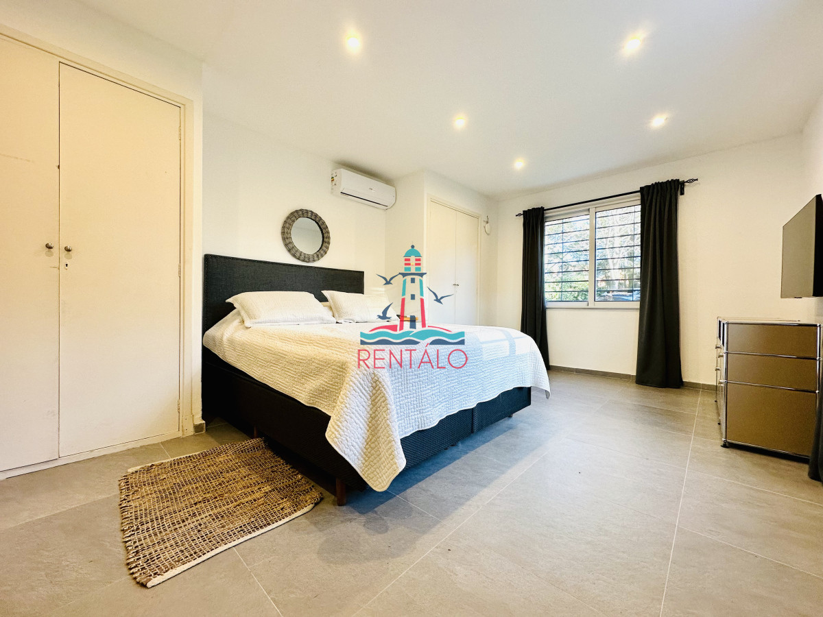 Casa ID.471 - Espectacular Casa Moderna de 5 Dormitorios con Piscina Climatizada en Alquiler de Temporada