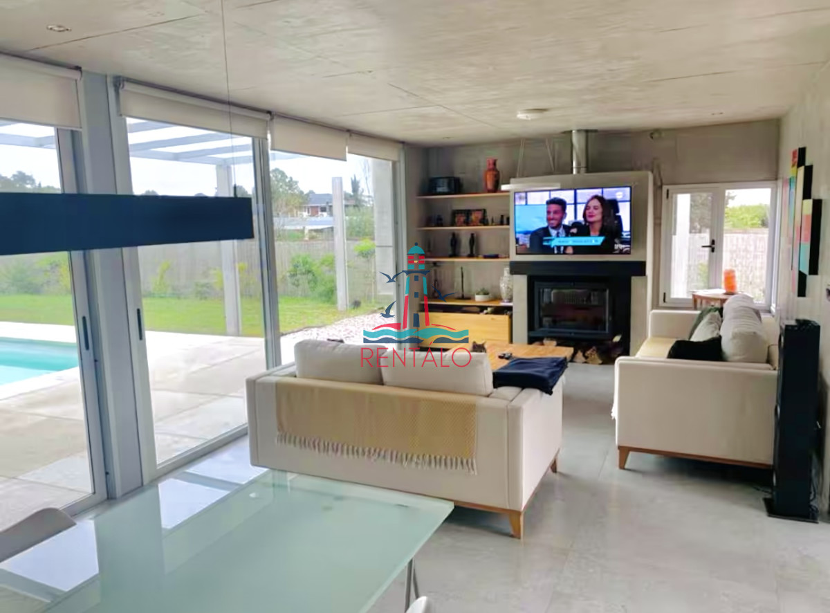 Casa ID.472 - Moderna Casa de 4 Dormitorios y Piscina Climatizada en Barrio Privado, Punta del Este