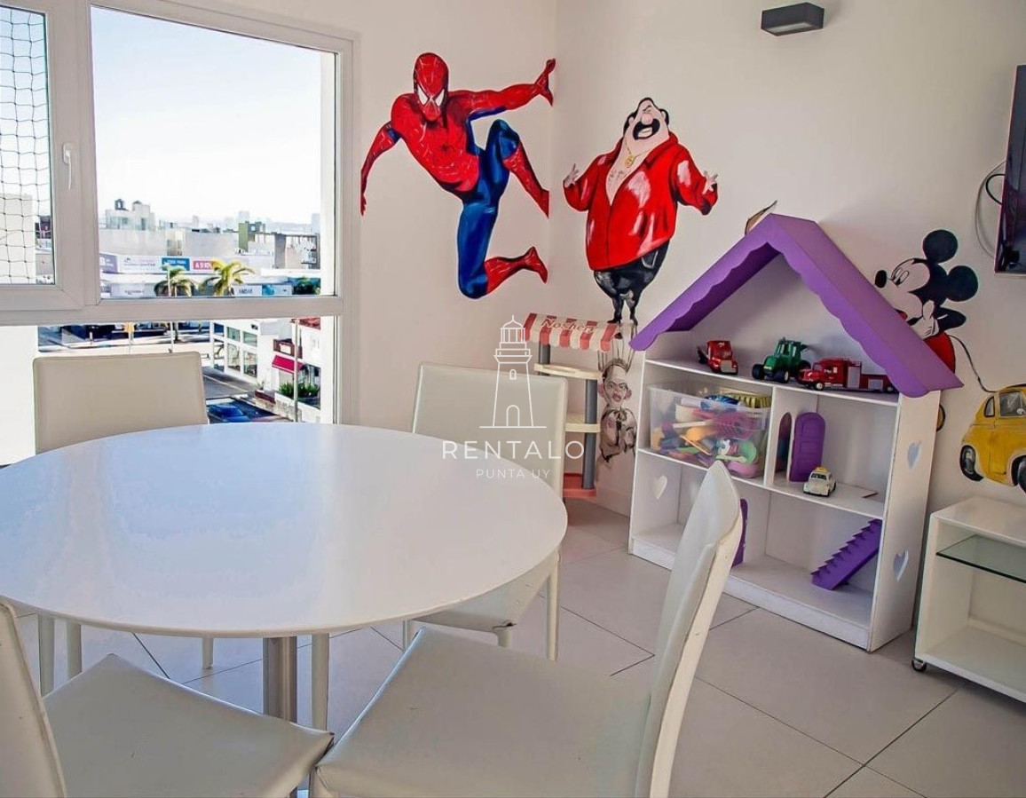 Apartamento ID.942 - Venta de apartamento de 2 Dormitorios en el corazón de la Península, Torre con servicios