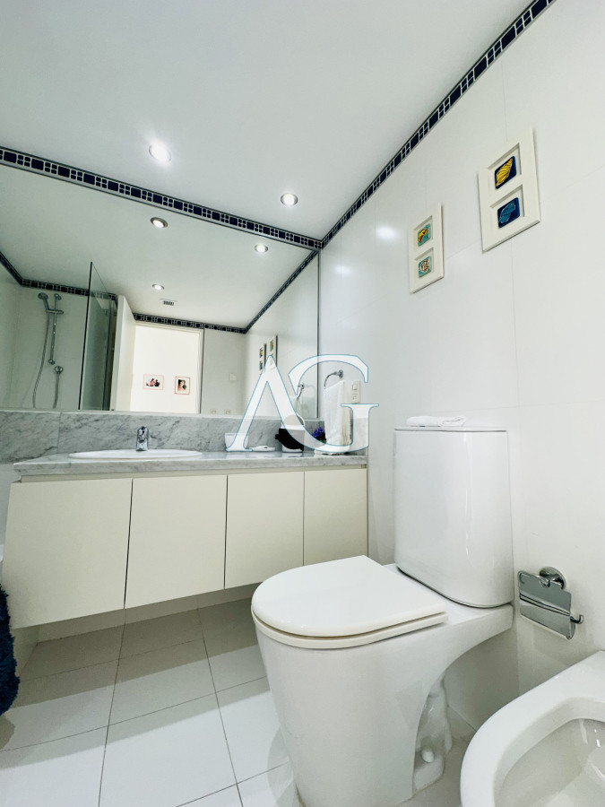 Apartamento ID.199 - Oportunidad en Venta! Apartamento sobre playa Brava de 3 Dormitorios más Dependencia, Torre Le Parc