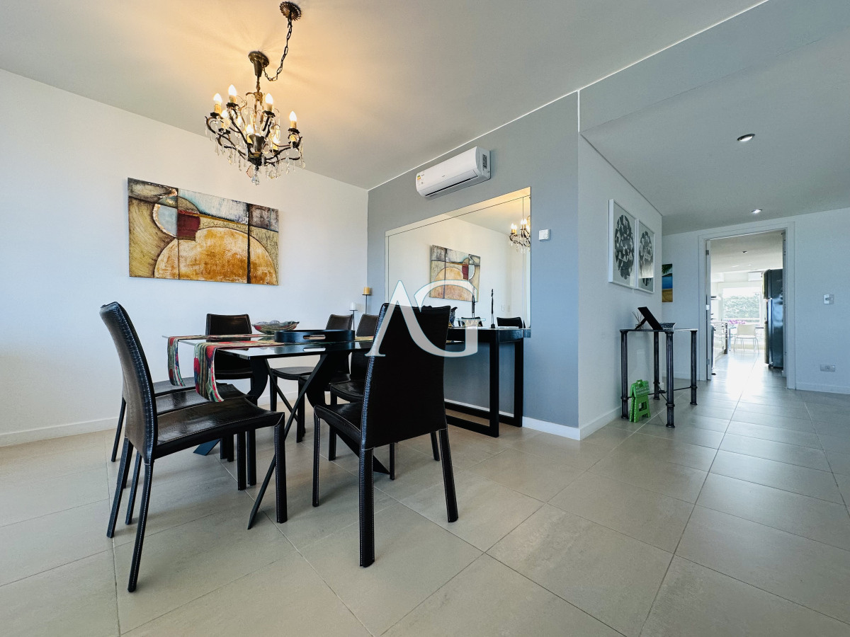 Apartamento ID.199 - Oportunidad en Venta! Apartamento sobre playa Brava de 3 Dormitorios más Dependencia, Torre Le Parc