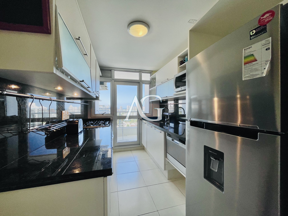 Apartamento ID.191 - Excelente Apartamento de 2 Dormitorios con Vista al Mar, Playa Mansa