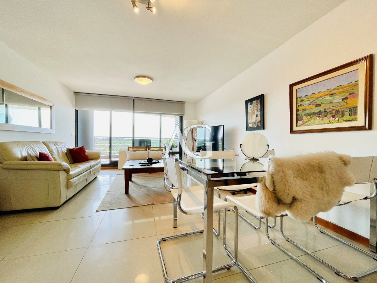 Apartamento ID.221 - Excelente Apartamento de 2 Dormitorios en Alquiler - Punta del Este