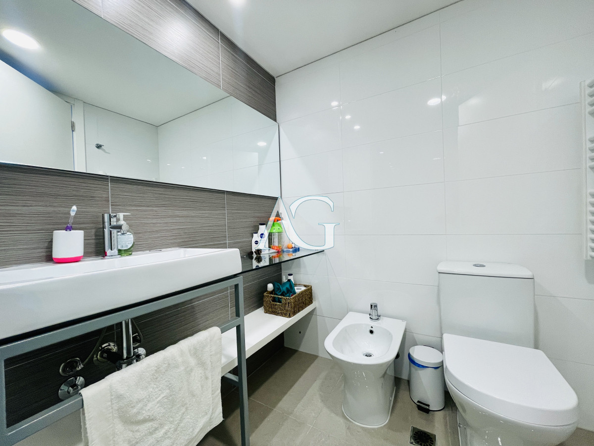 Apartamento ID.45 -  Exclusivo Penthouse de 3 Dormitorios con Vistas panorámicas a Playa Brava, en Venta