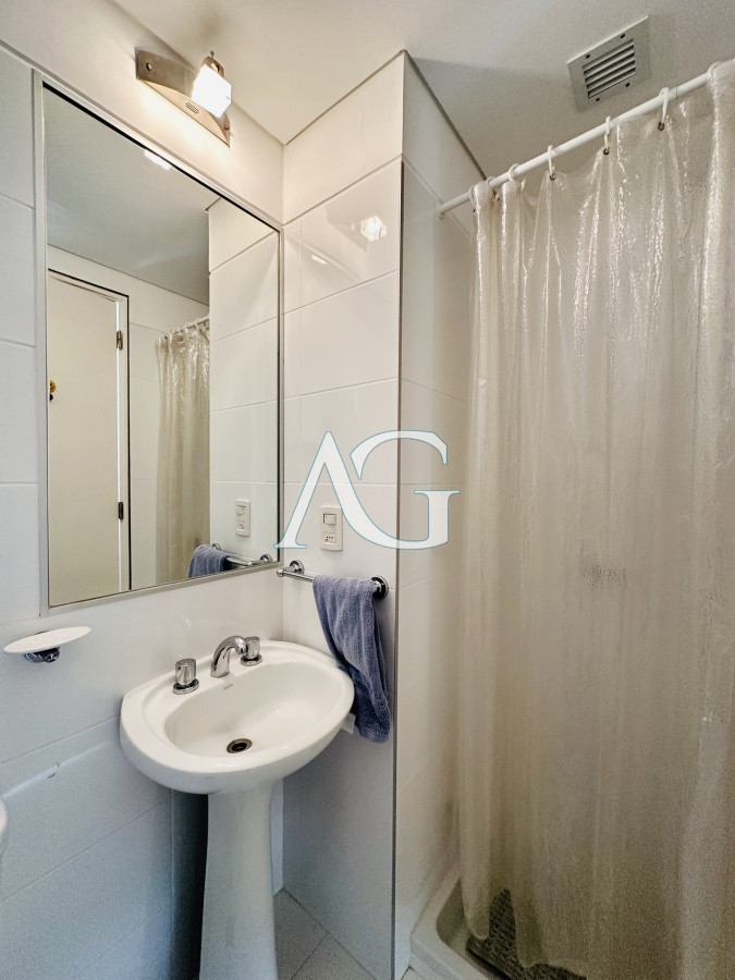 Apartamento ID.199 - Oportunidad en Venta! Apartamento sobre playa Brava de 3 Dormitorios más Dependencia, Torre Le Parc