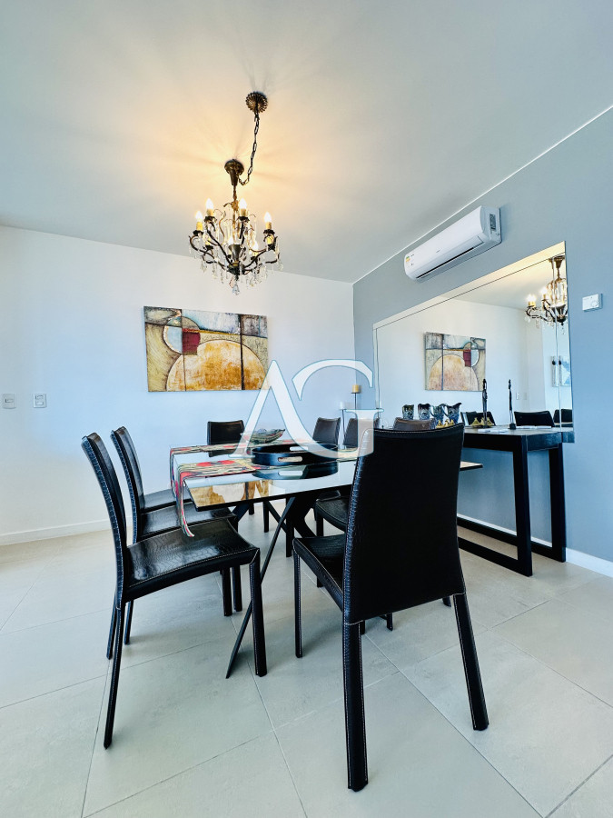 Apartamento ID.199 - Oportunidad en Venta! Apartamento sobre playa Brava de 3 Dormitorios más Dependencia, Torre Le Parc