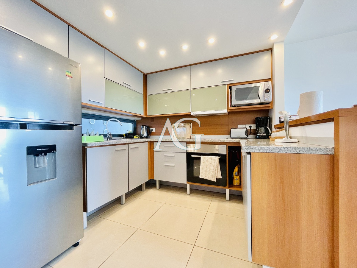 Apartamento ID.221 - Excelente Apartamento de 2 Dormitorios en Alquiler - Punta del Este