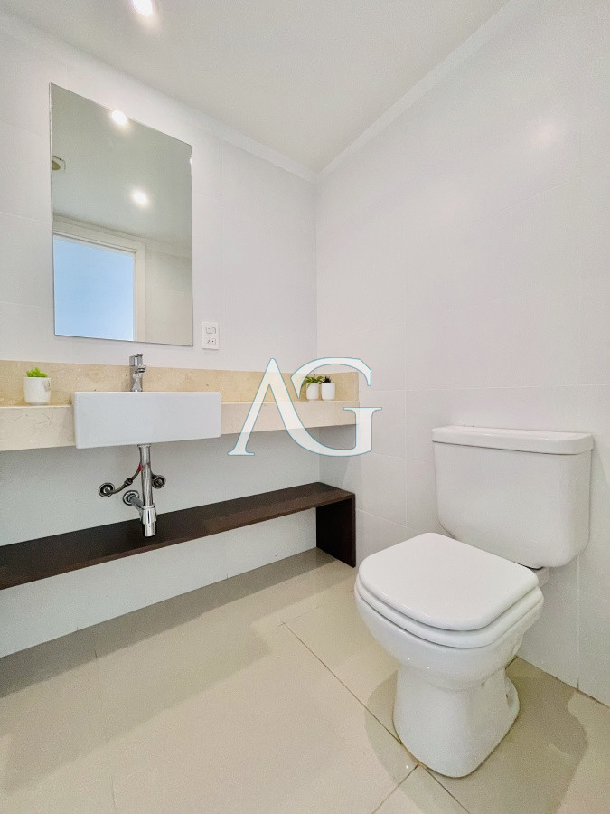 Apartamento ID.190 - Apartamento de 3 Dormitorios y Parrillero Frente al Mar, Playa Mansa