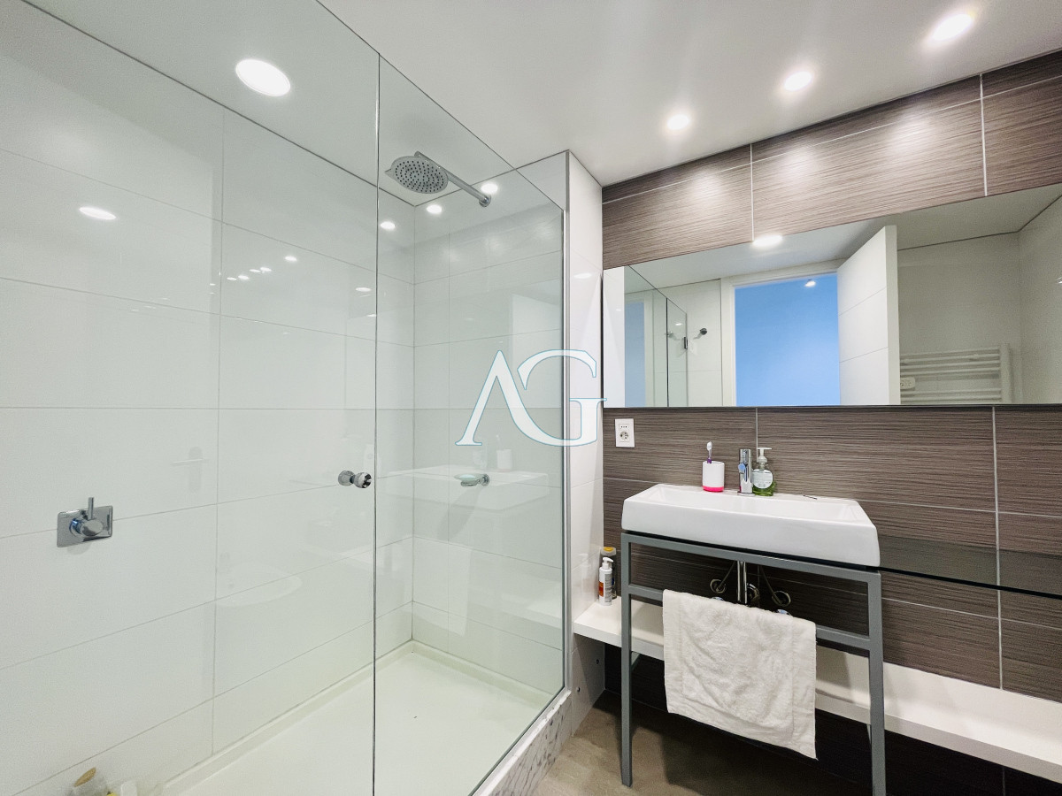 Apartamento ID.45 -  Exclusivo Penthouse de 3 Dormitorios con Vistas panorámicas a Playa Brava, en Venta