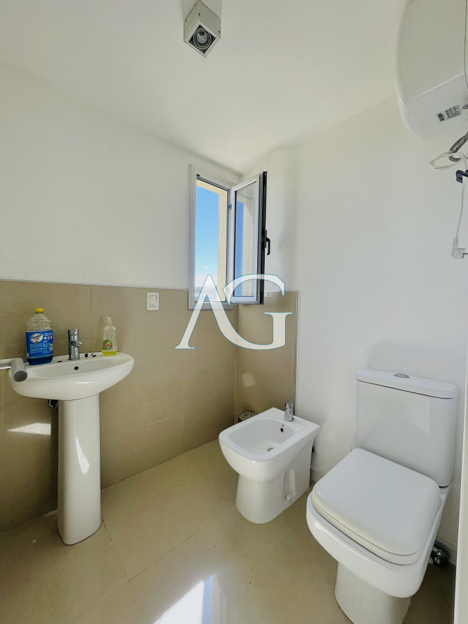 Apartamento ID.226 - Penthouse de 3 Dormitorios en Primera Línea del Mar, Playa Brava Punta del Este