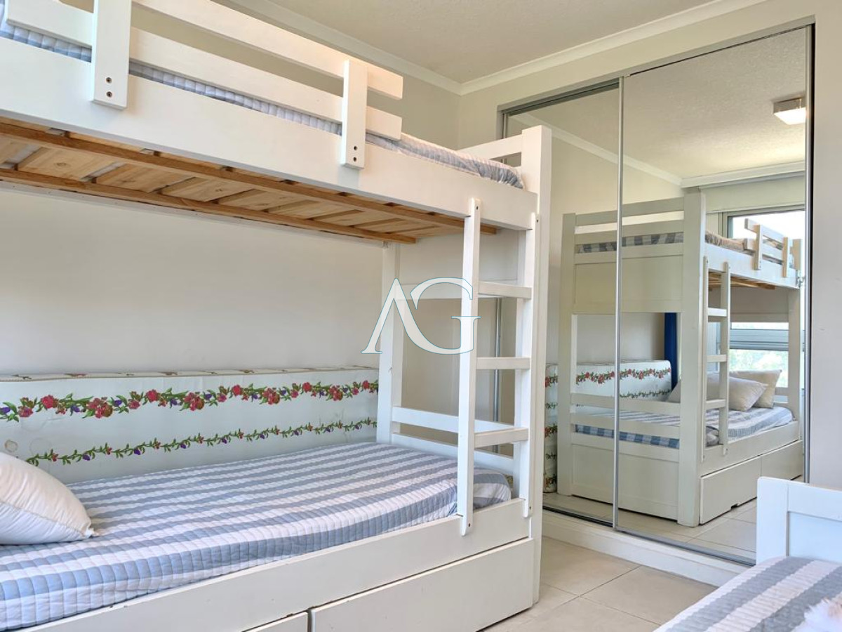 Apartamento ID.132 - Excelente Apartamento de 2 Dormitorios en Ocean Drive, Punta del Este