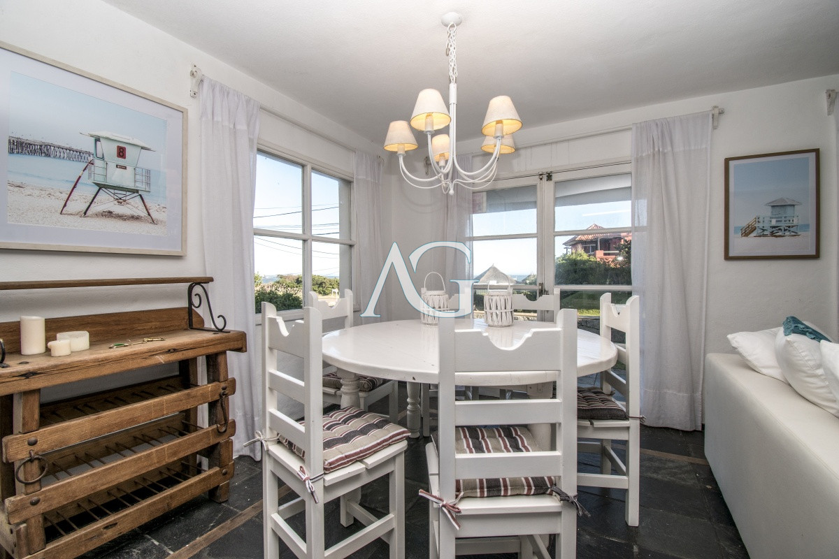 Casa ID.482 - Excelente Casa de 4 Dormitorios con Piscina y Parrillero en Montoya, La Barra