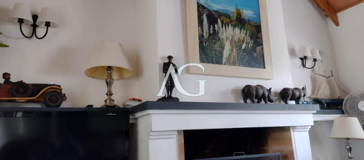 Casa ID.483 - Casa de 3 Dormitorios más Dependencia y Piscina, en Aidy Grill Punta del Este, Ubicada a pasos del Mar