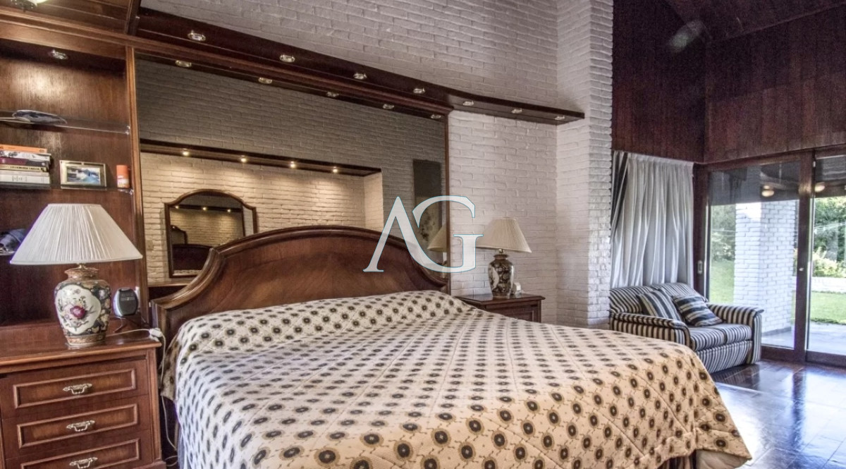 Casa ID.307 - Excelente Casa de 4 Dormitorios en Playa Mansa, Ideal para vivir todo el año