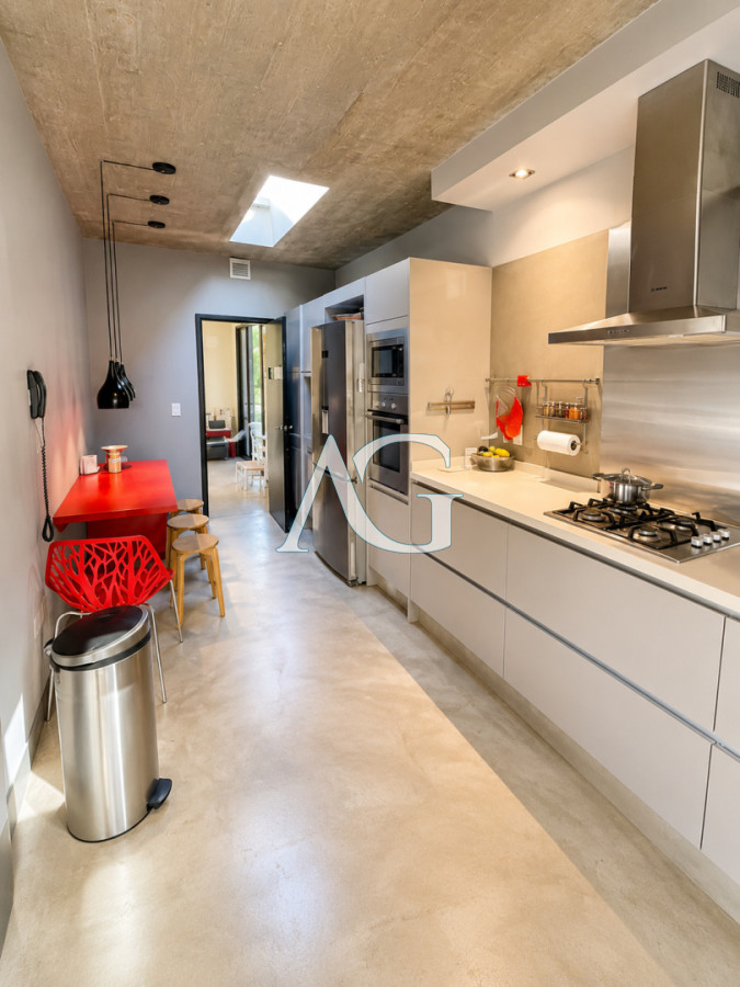 Casa ID.533 - Excelente Casa de 3 Dormitorios en Barrio Privado, La Arbolada - Punta del Este, Venta