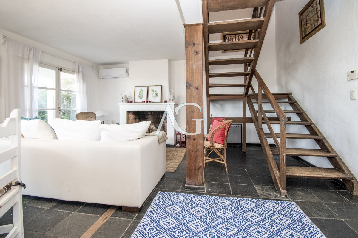 Casa ID.482 - Excelente Casa de 4 Dormitorios con Piscina y Parrillero en Montoya, La Barra