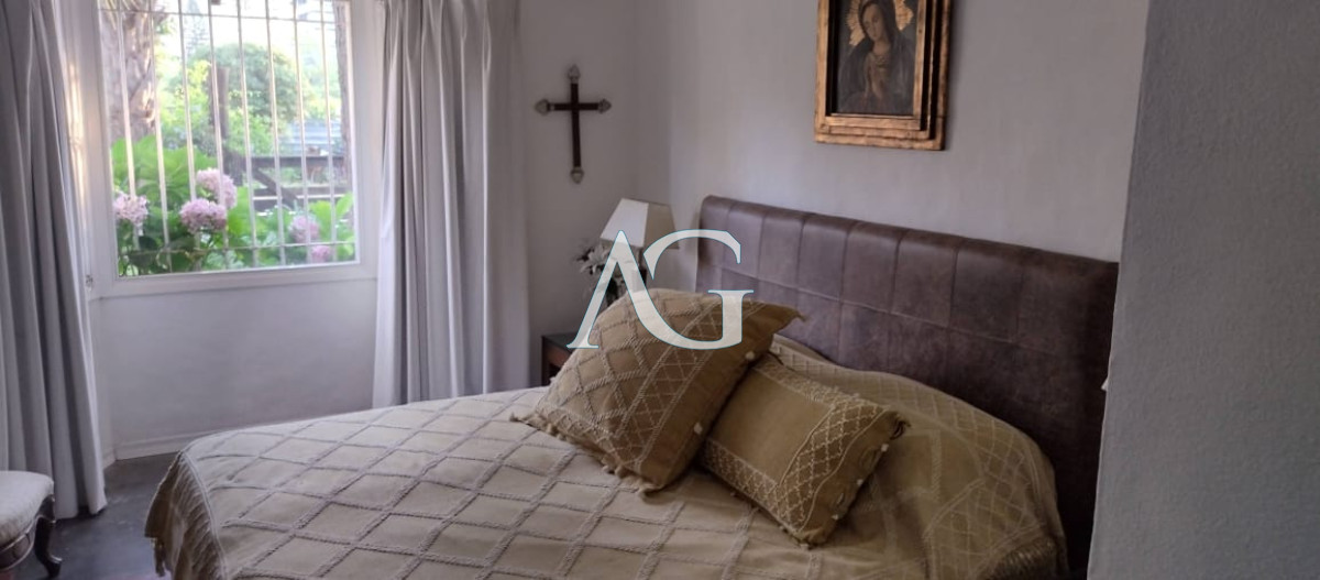 Casa ID.483 - Casa de 3 Dormitorios más Dependencia y Piscina, en Aidy Grill Punta del Este, Ubicada a pasos del Mar