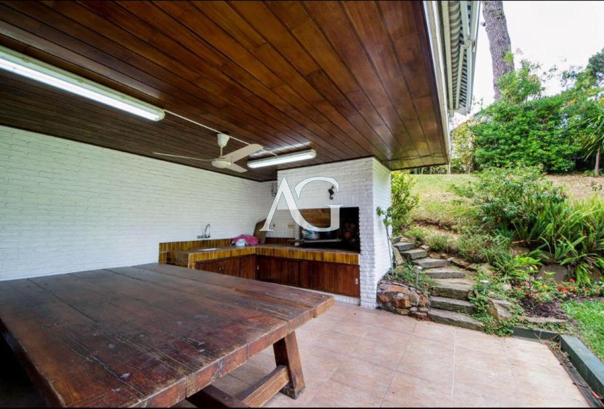 Casa ID.307 - Excelente Casa de 4 Dormitorios en Playa Mansa, Ideal para vivir todo el año