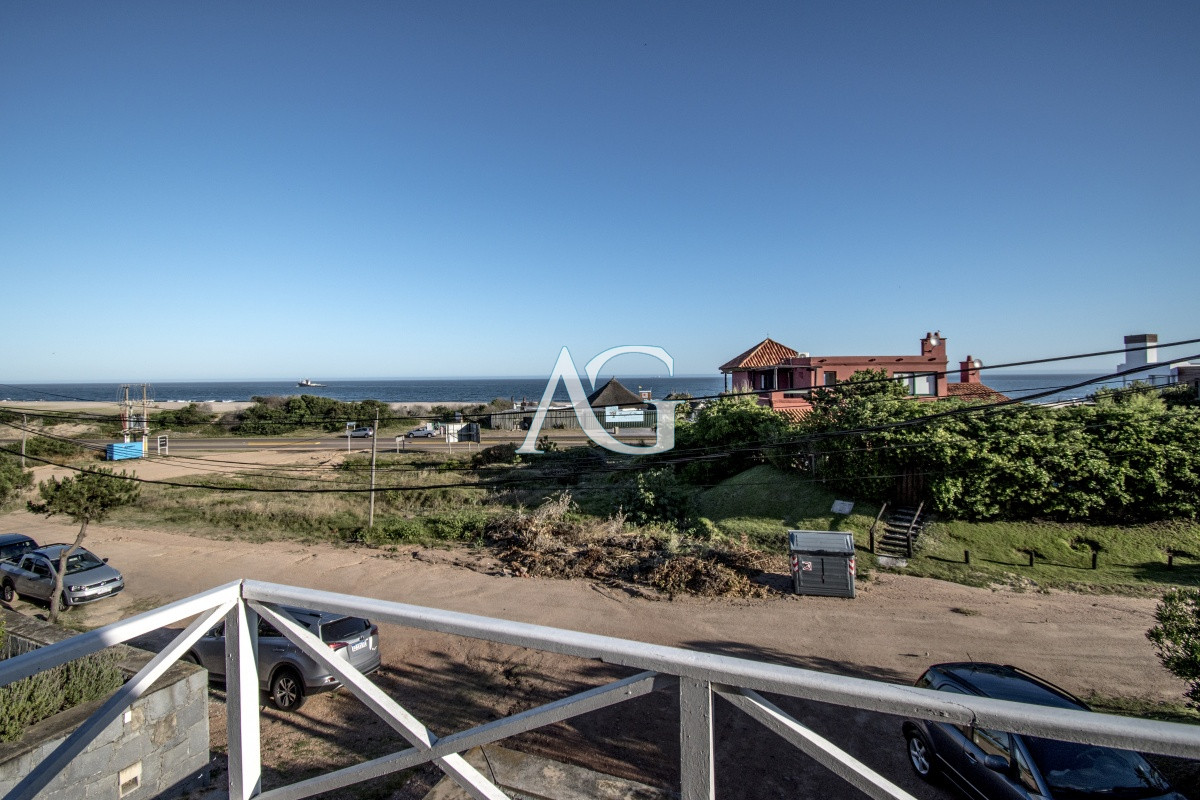 Casa ID.482 - Excelente Casa de 4 Dormitorios con Piscina y Parrillero en Montoya, La Barra