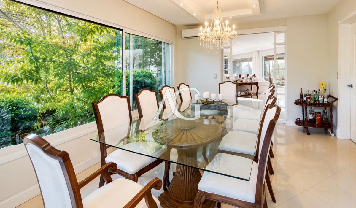 Casa ID.773 - Excelente Casa de 5 Dormitorios en Barrio Privado La Arbolada, Punta del Este