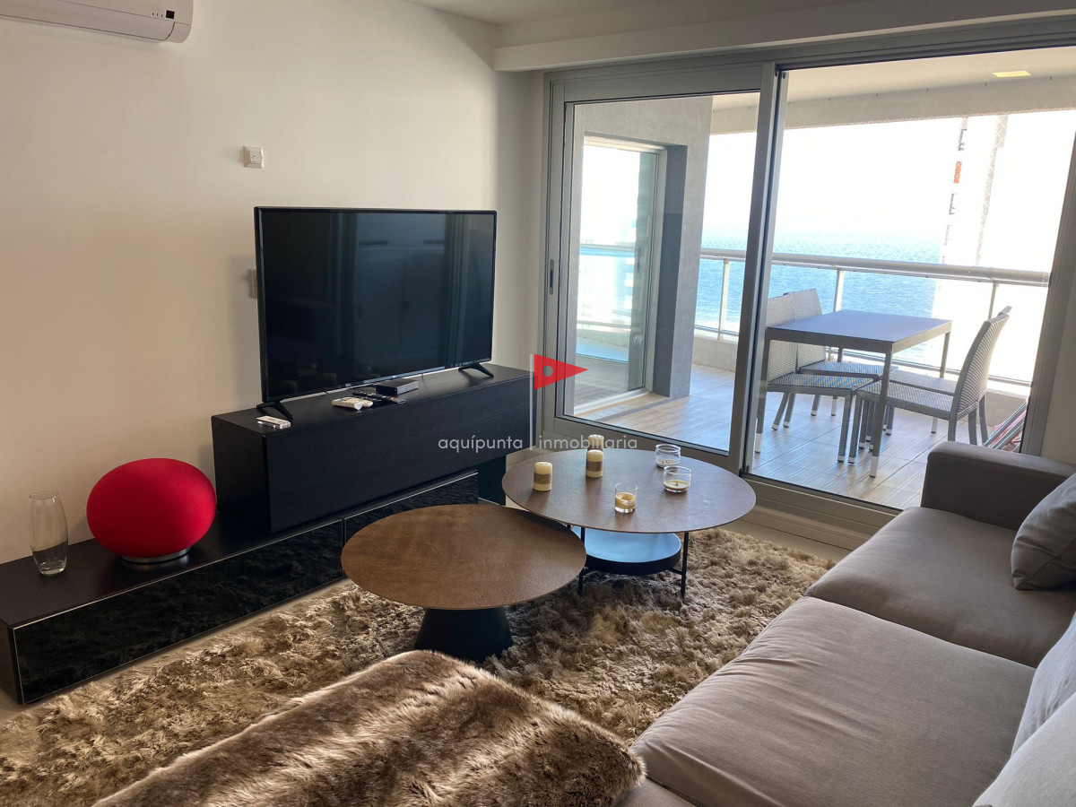 Apartamento ID.164 - Venta de gran apartamento de 3 dormitorios con parrillero propio en Playa Brava, Punta del Este