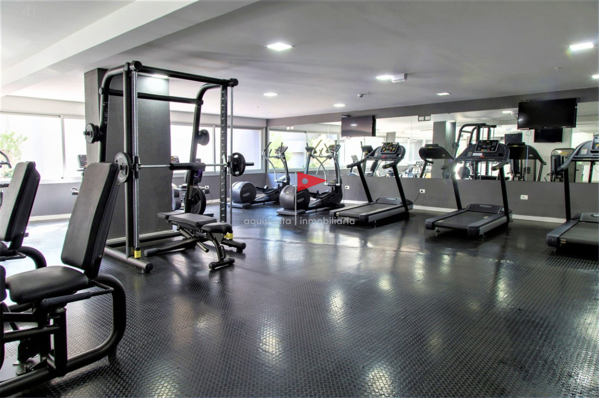 Apartamento ID.164 - Venta de gran apartamento de 3 dormitorios con parrillero propio en Playa Brava, Punta del Este