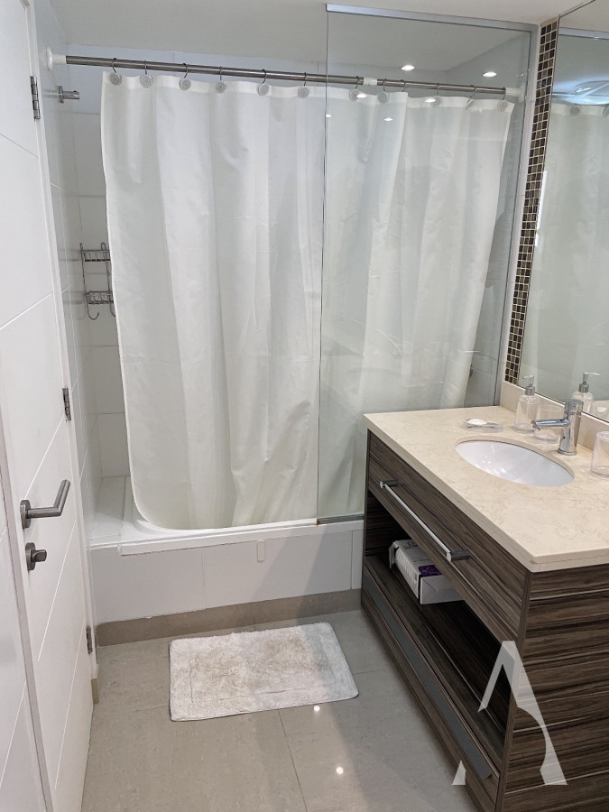 Apartamento ID.54 - Apartamento de 2 Dormitorios a Pocos Metros de Playa Brava, Punta del Este