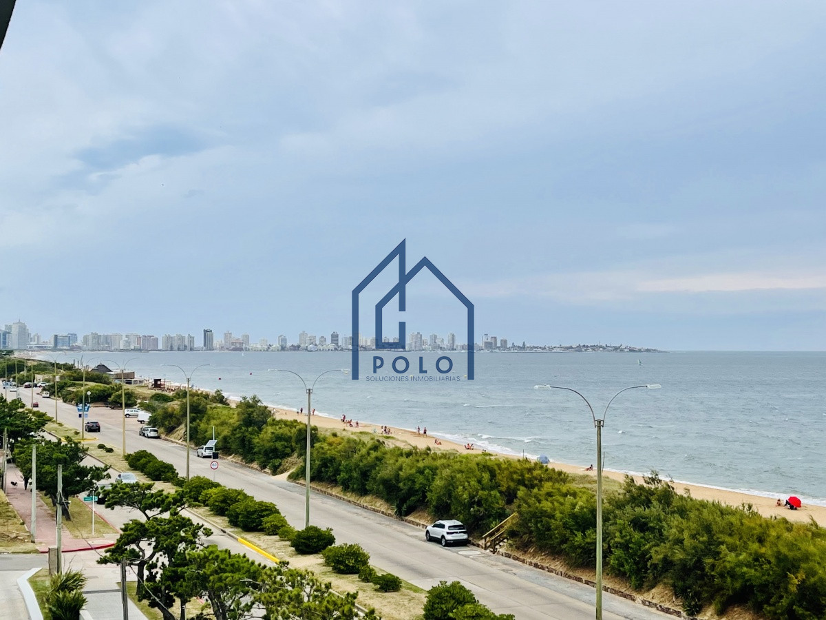 Apartamento ID.111 - Apartamento de 3 Dormitorios y Parrillero Frente al Mar, Playa Mansa