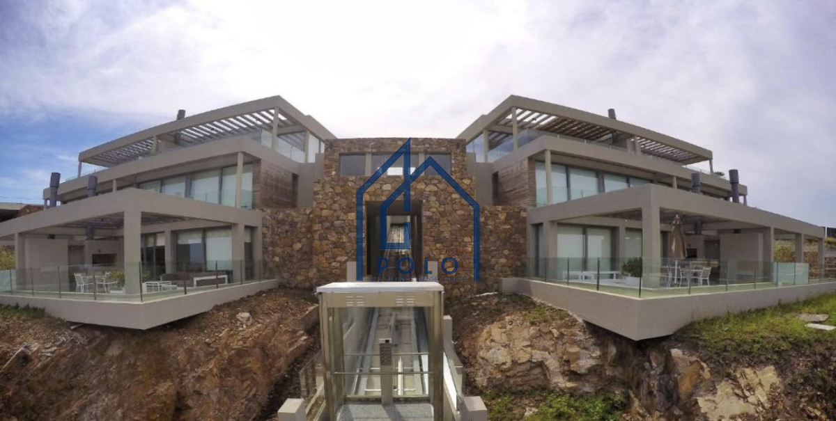 Apartamento ID.97 - Venta de Apartamento de 2 Dormitorios y Parrillero en la Loma de la Ballena en exclusivo complejo
