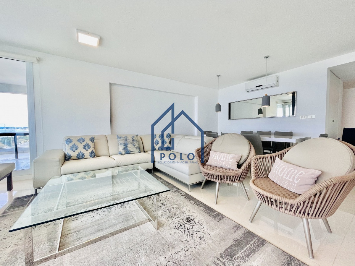 Apartamento ID.111 - Apartamento de 3 Dormitorios y Parrillero Frente al Mar, Playa Mansa