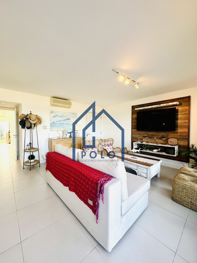 Apartamento ID.97 - Venta de Apartamento de 2 Dormitorios y Parrillero en la Loma de la Ballena en exclusivo complejo