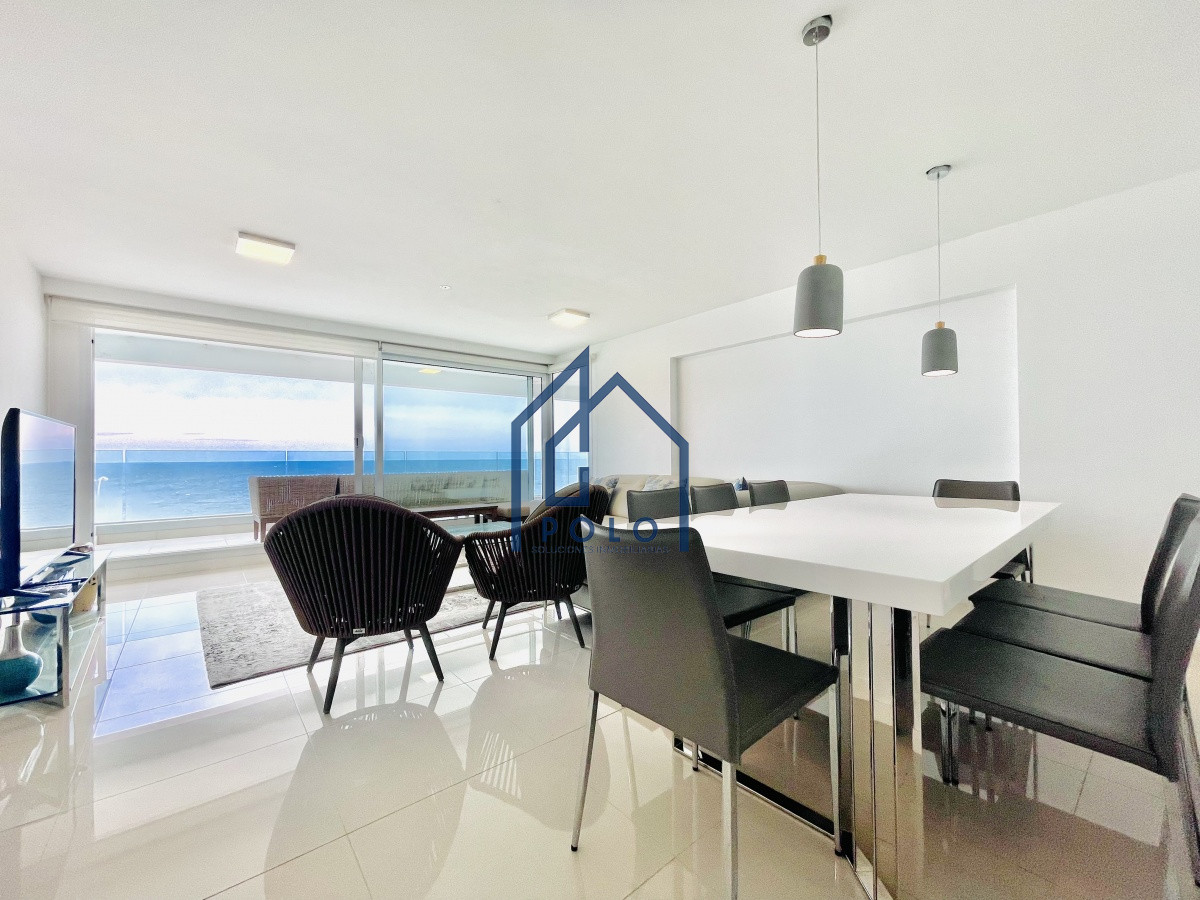 Apartamento ID.111 - Apartamento de 3 Dormitorios y Parrillero Frente al Mar, Playa Mansa