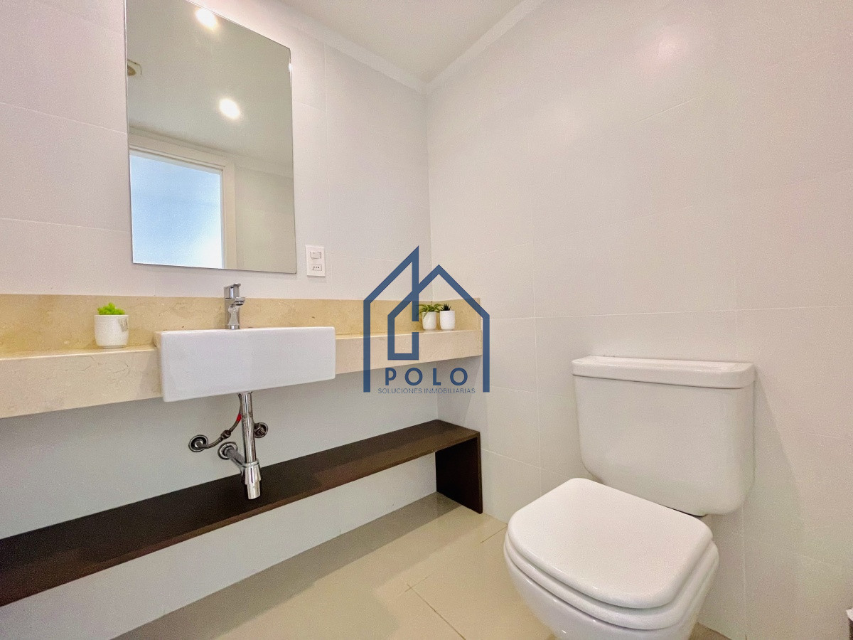 Apartamento ID.111 - Apartamento de 3 Dormitorios y Parrillero Frente al Mar, Playa Mansa
