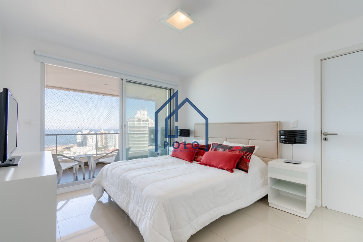 Apartamento ID.115 - Apartamento de 2 Dormitorios en Playa Brava con Vista al Mar - Venta