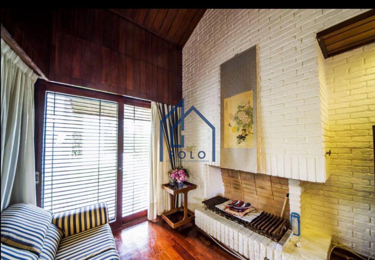 Casa ID.153 - Venta Excelente Casa de 4 Dormitorios en Playa Mansa, Ideal para vivir todo el año