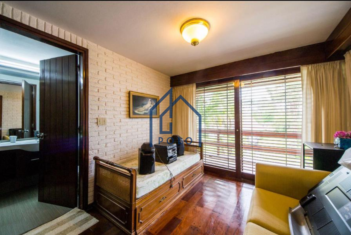 Casa ID.153 - Venta Excelente Casa de 4 Dormitorios en Playa Mansa, Ideal para vivir todo el año