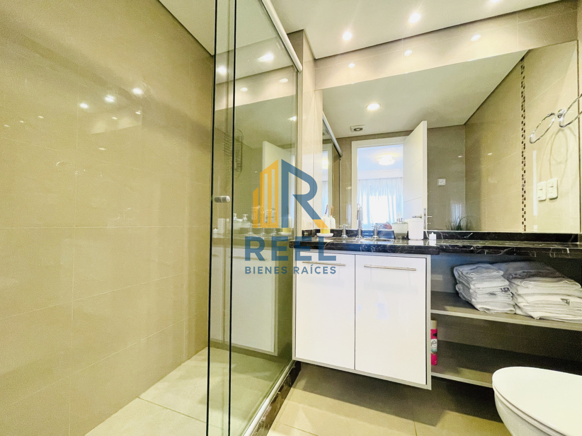 Apartamento ID.291 - Moderno Apartamento de 2 Dormitorios en Venta, Playa Mansa 