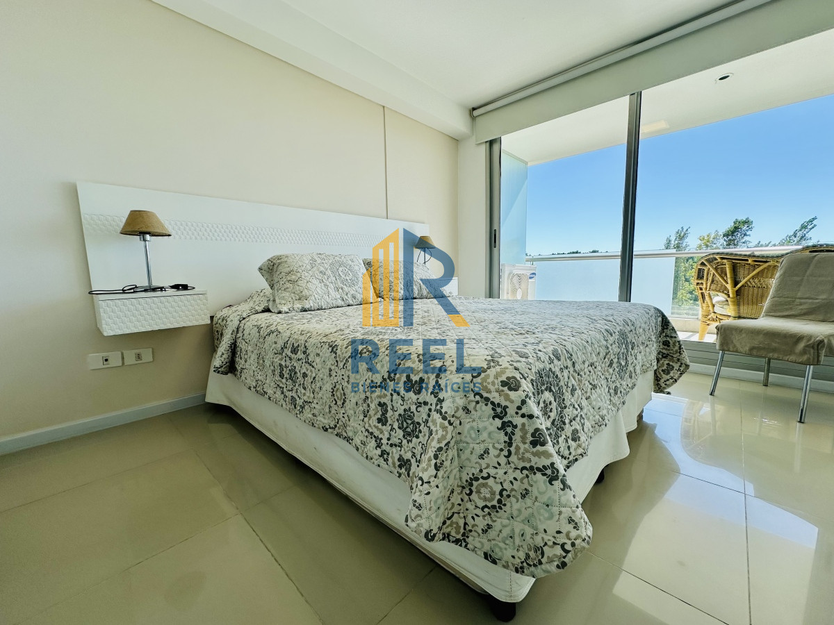 Apartamento ID.24 - Moderno Apartamento de dos Dormitorios sobre Roosevelt en Venta