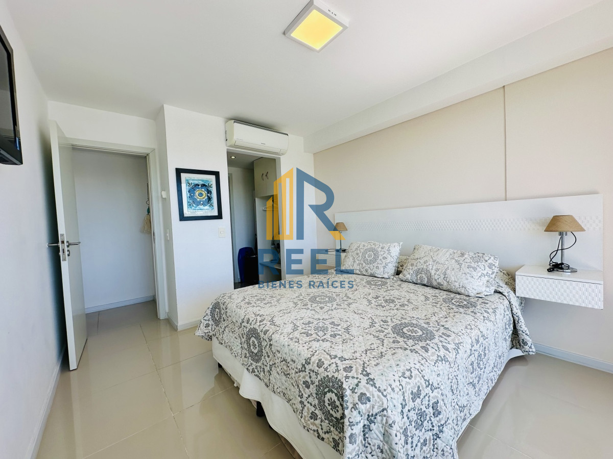 Apartamento ID.24 - Moderno Apartamento de dos Dormitorios sobre Roosevelt en Venta