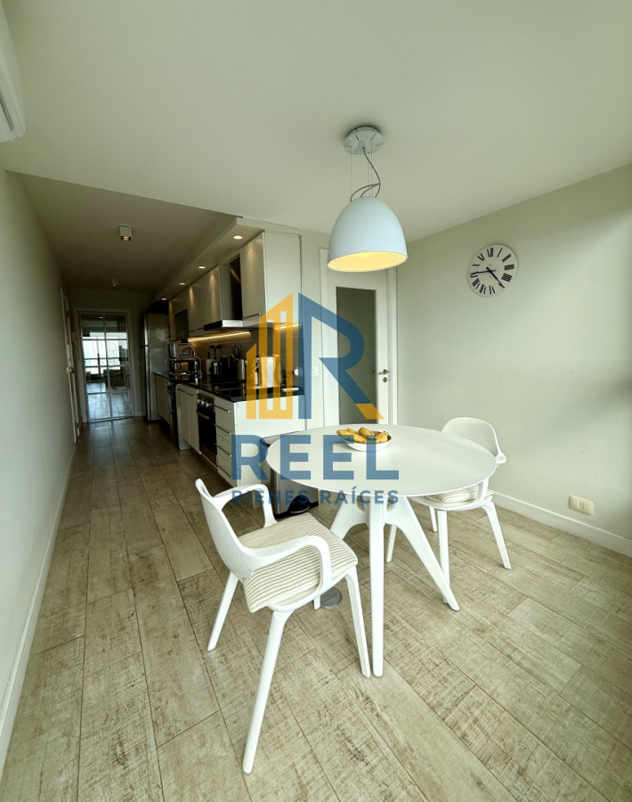 Apartamento ID.309 - Apartamento Penthouse finamente decorado de 3 dormitorios con parrillero propio en venta, Roosevelt Brava, Punta del Este