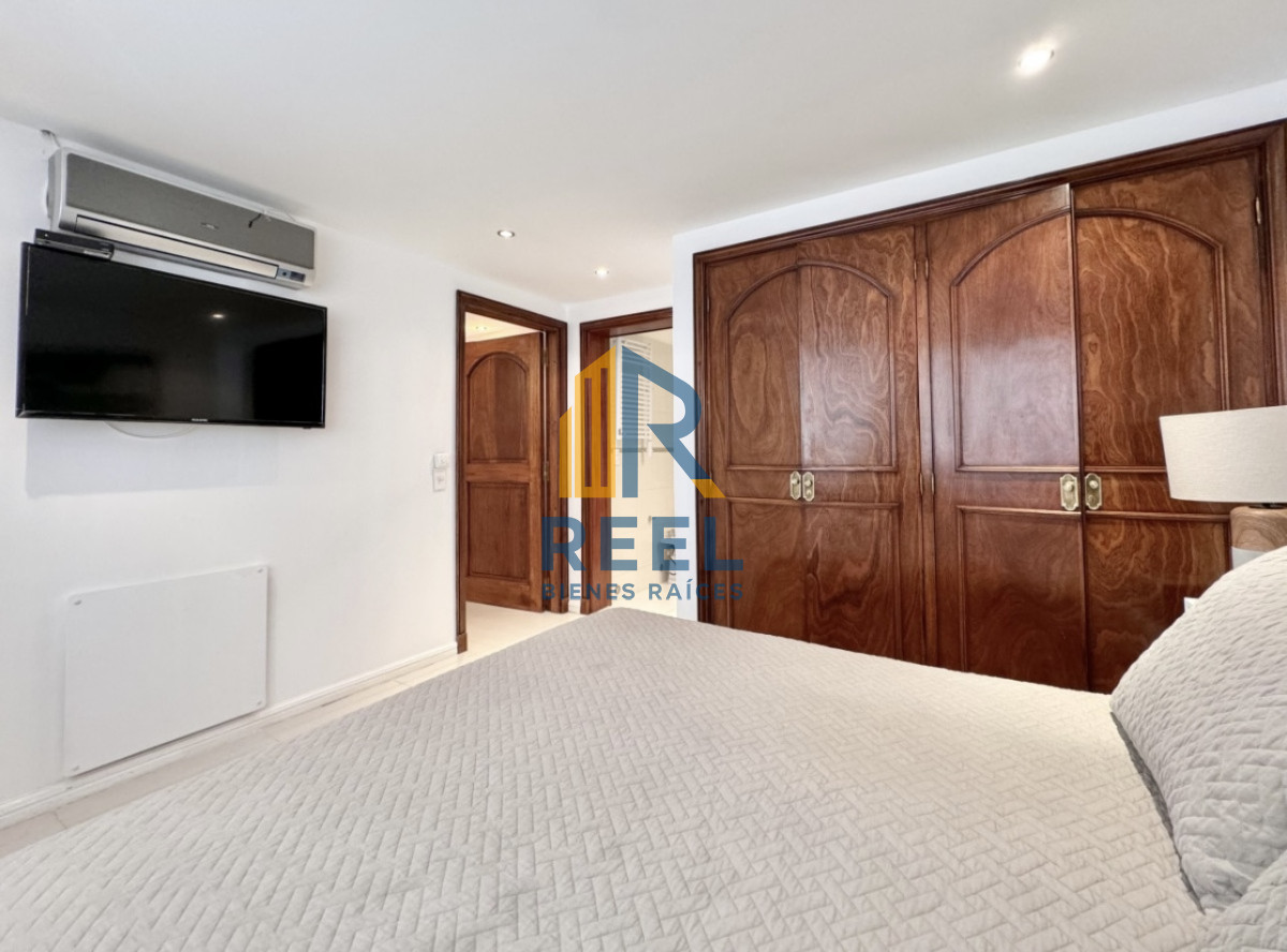 Apartamento ID.76 - Apartamento de 6 Dormitorios Frente al Puerto de Punta del Este